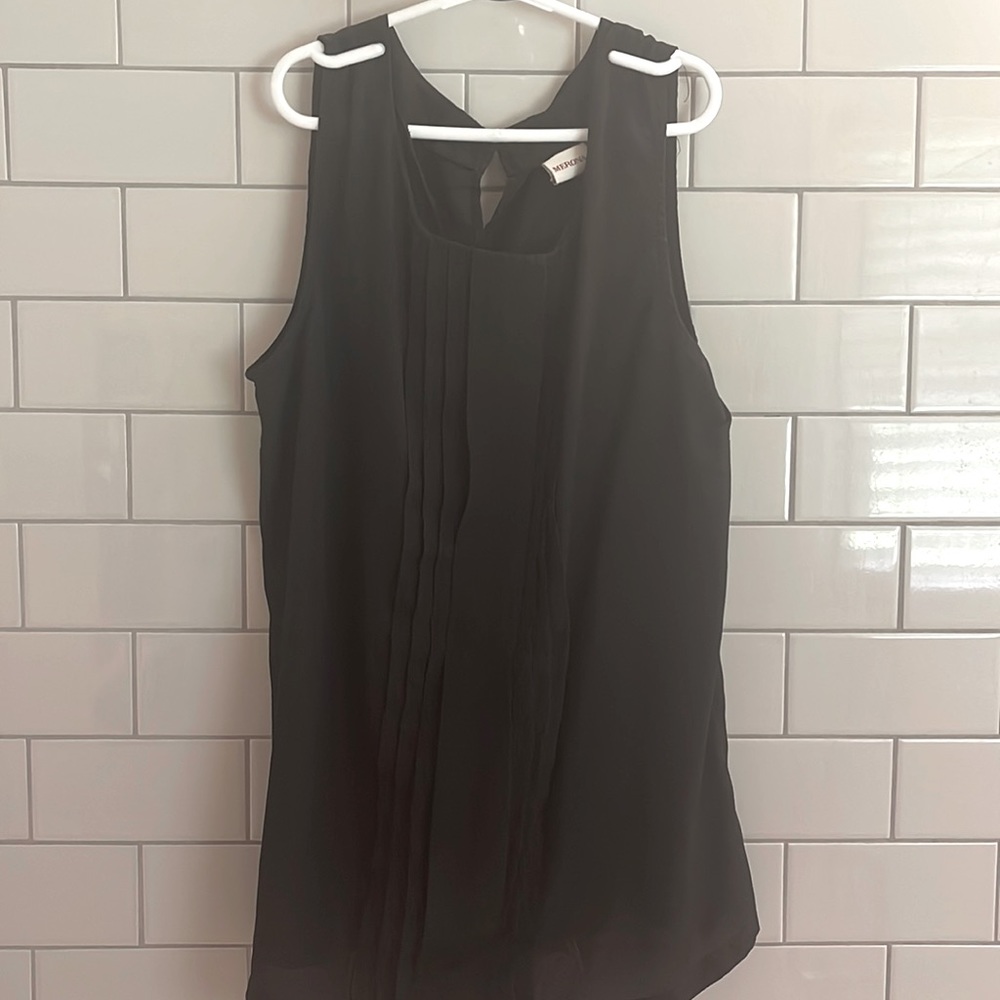 Merona black sleeveless dress top. Size M. No rips/stains.